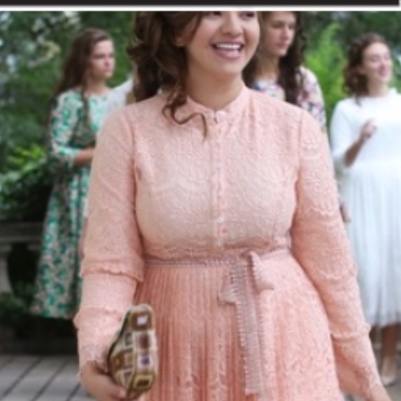 Dainty Jewells Dresses & Skirts - PRICE DROP👏🏻!!Beautiful Dainty Jewells Dress!